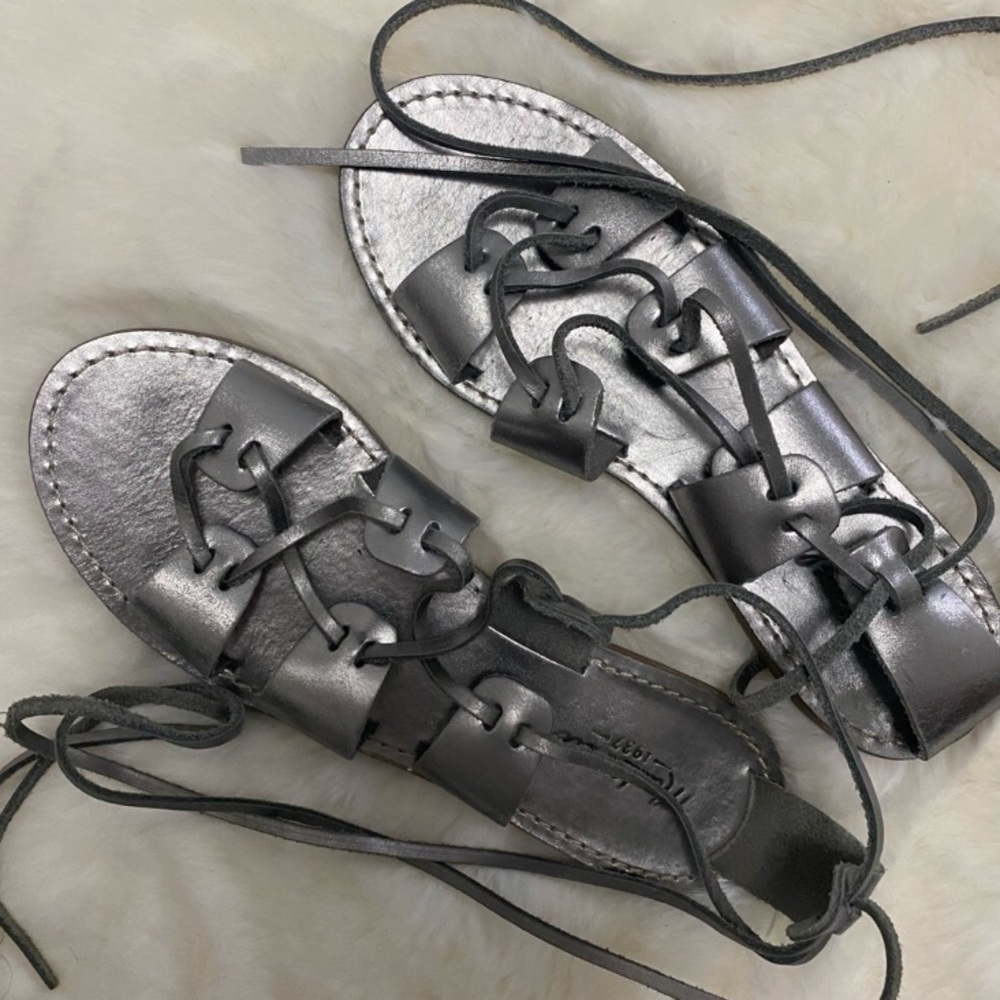 NWOT Madewell Silver Leather Gladiators Slippers Shoes size 7.5